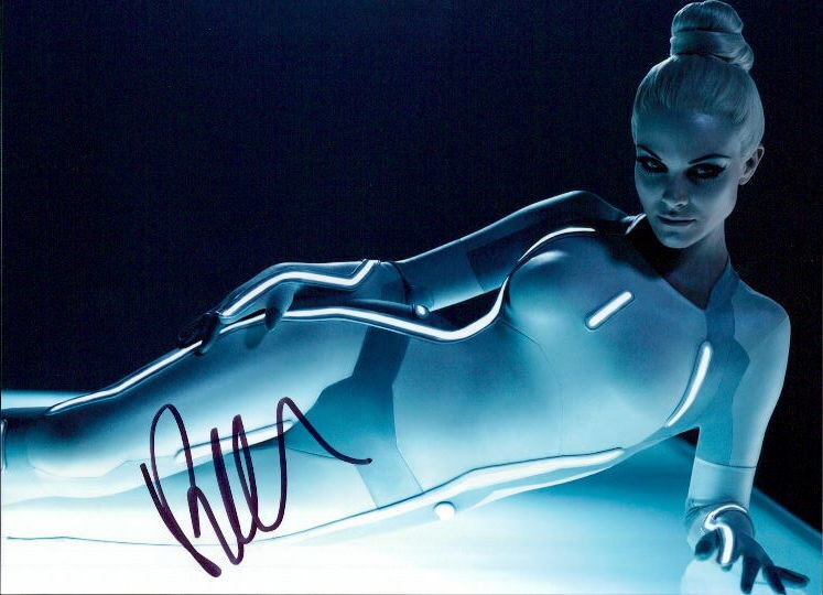 Beau Garrett (Tron Legacy) signed 8x10 Photo Poster painting