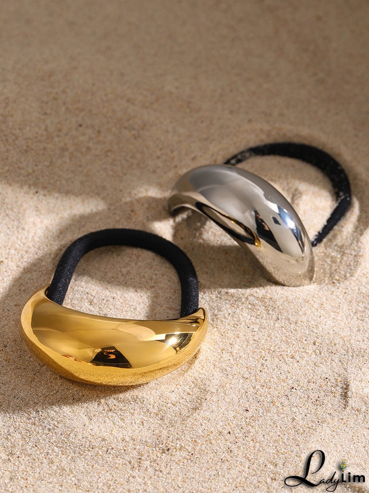 Trendy and Elegant winter garment