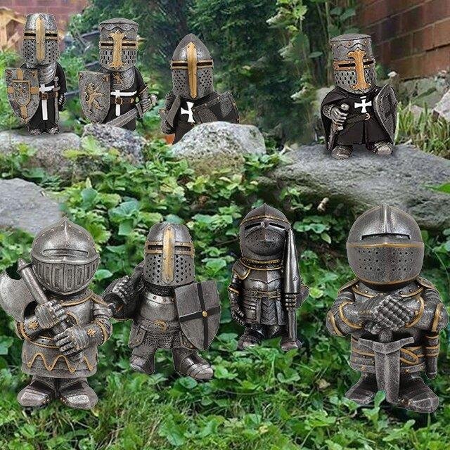 Hugoiio™ Knight Gnomes Guard