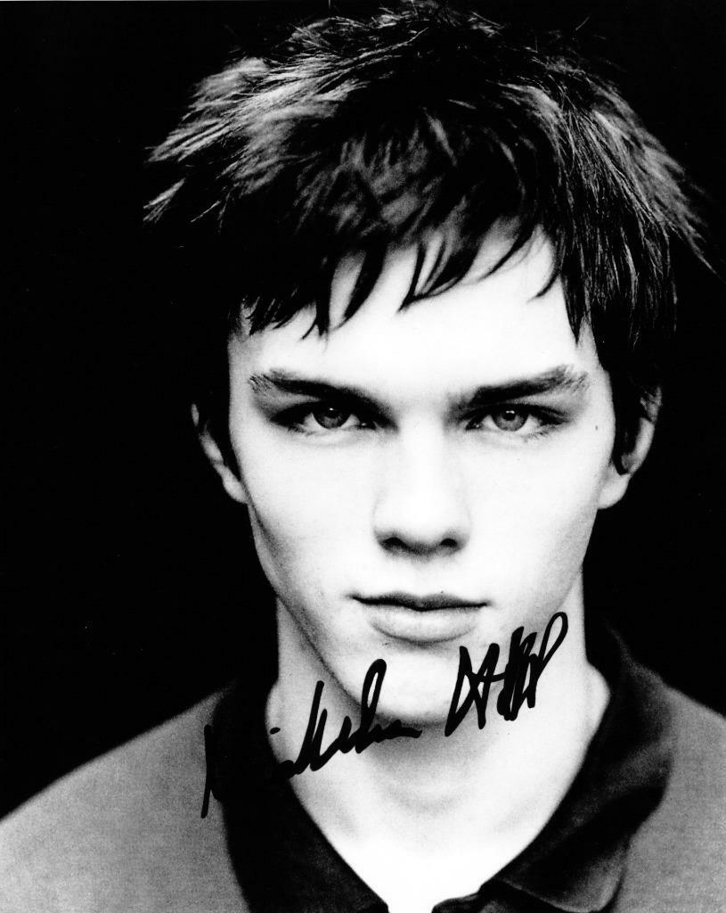 Nicholas Hoult Tony Skins SIGNED AUTOGRAPHED 10 X 8