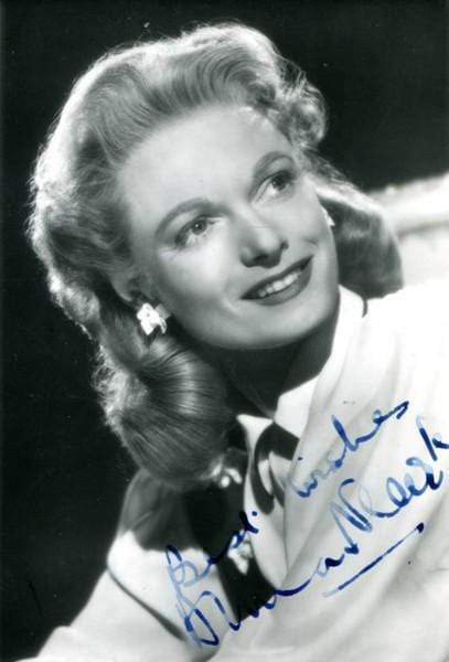 Anna Neagle (+) autograph, signed vintage Photo Poster painting