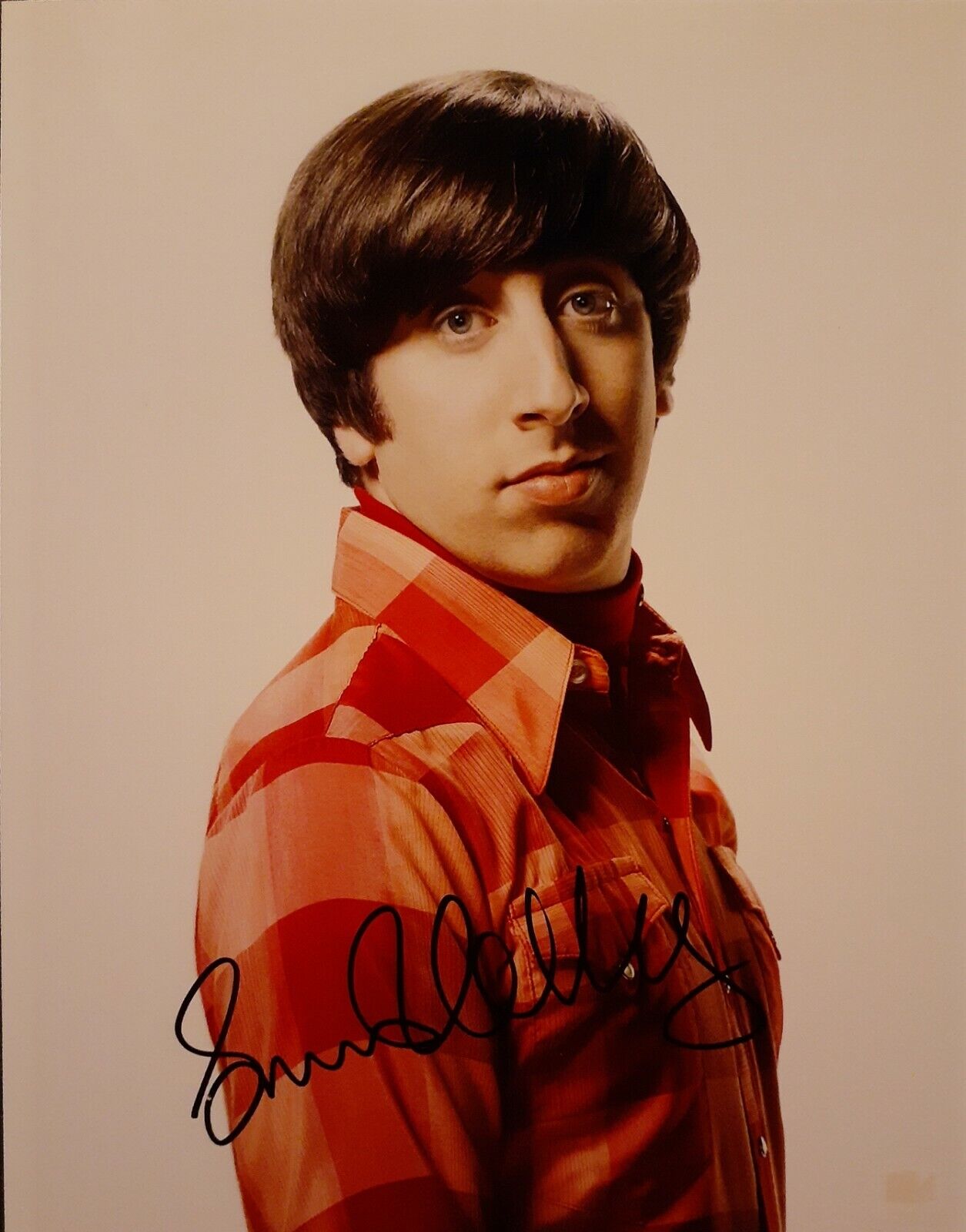 Simon Helberg signed 8x10