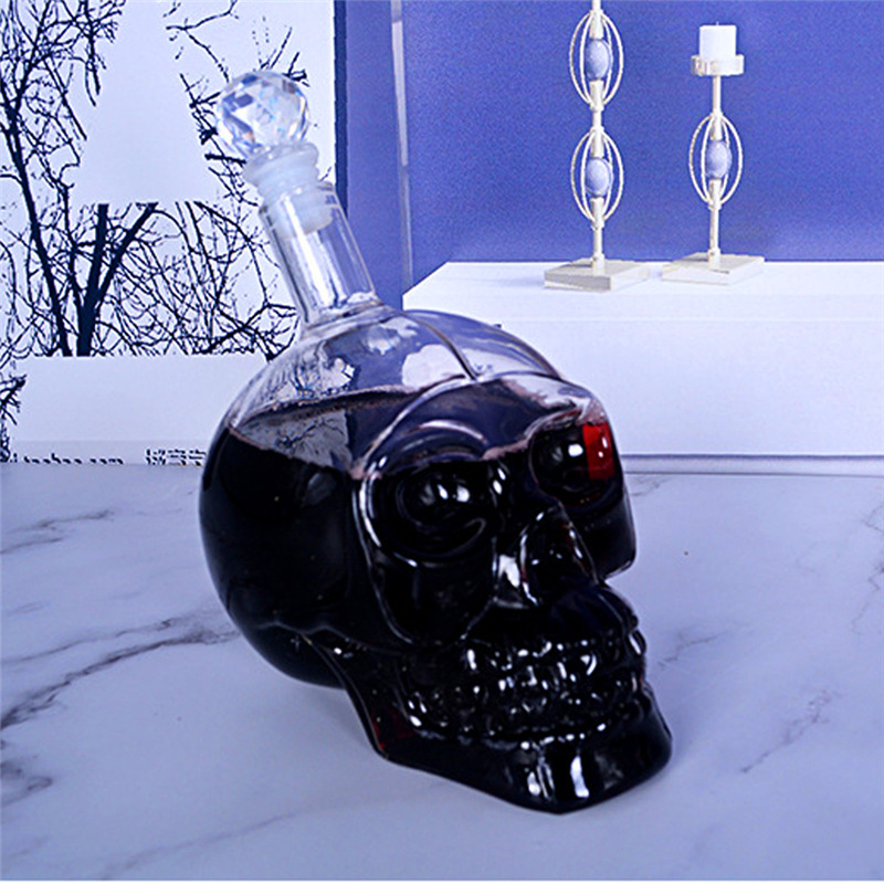 Tegooe Crystal Skull Head Decanter and Shot Glass Set Novelty Whiskey