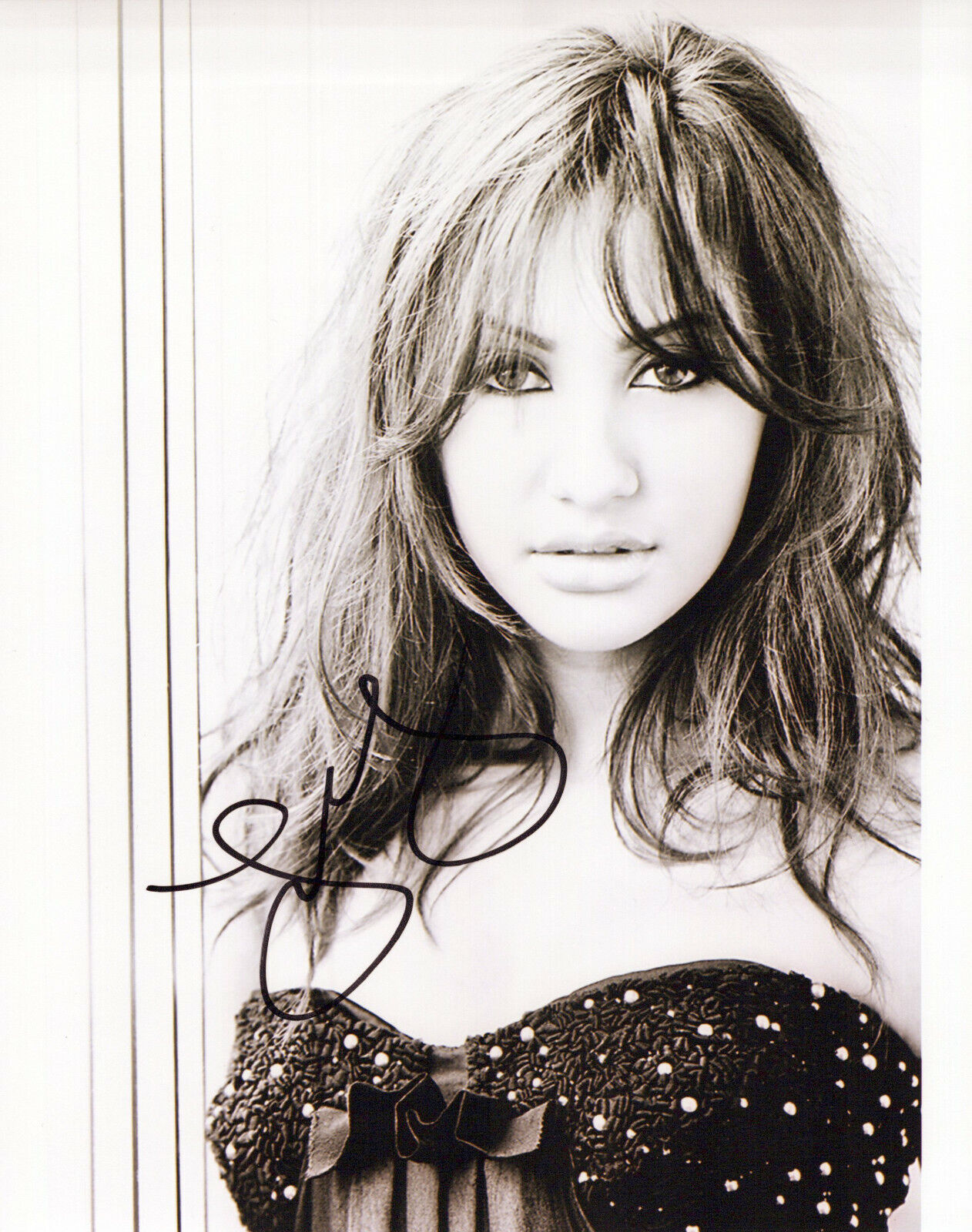 Francia Raisa glamour shot autographed Photo Poster painting signed 8x10 #2