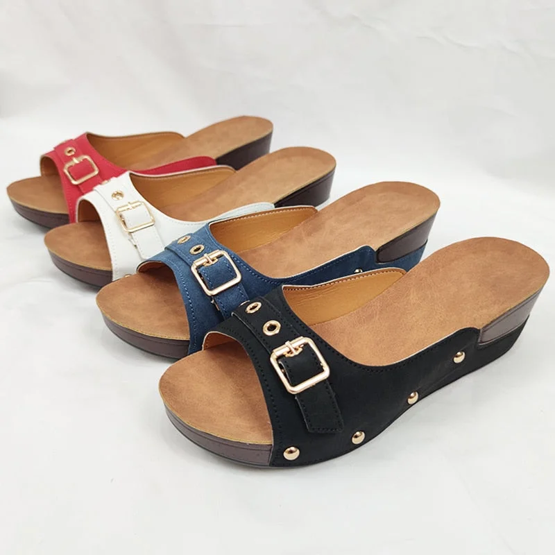 Rimocy 2022 New Rivet Platform Slippers Women Summer Fashion Buckle Wedges Slides Woman Plus Size Thick Sole Beach Shoes Sandals
