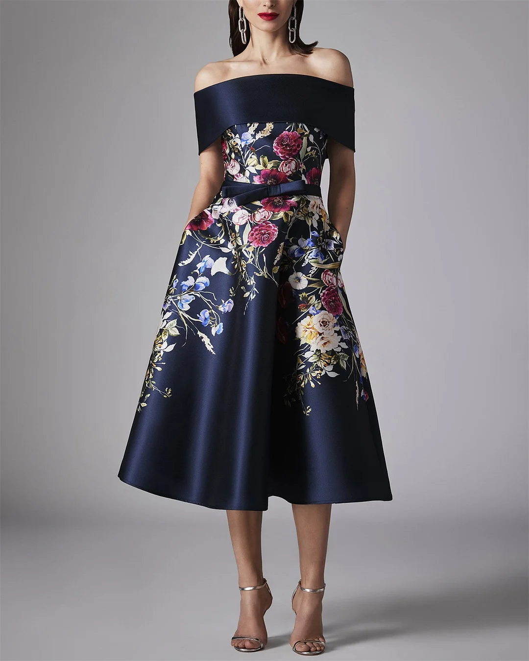 Women's Off Shoulder Flower Embroidery Dress