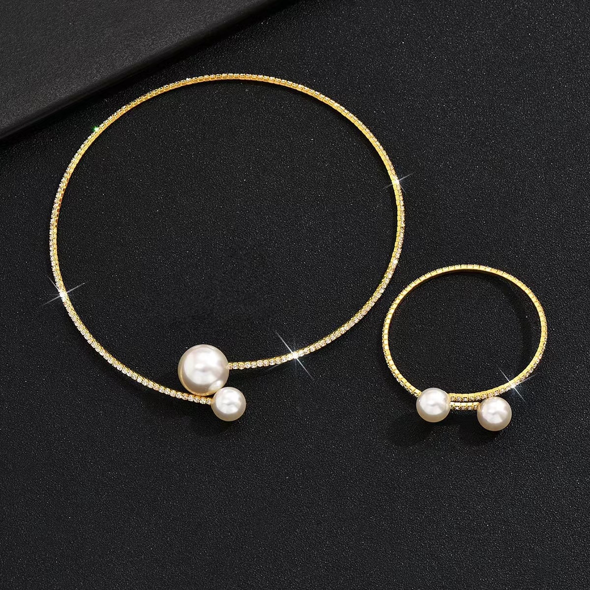 Fashion Gold Rhinestone Pearl Necklace Bracelet Three Piece Jewelry Set 2024 - Flycurvy 