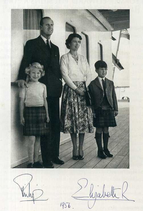 QUEEN ELIZABETH II & PRINCE PHILIP Signed Photo Poster paintinggraph British Royalty - preprint