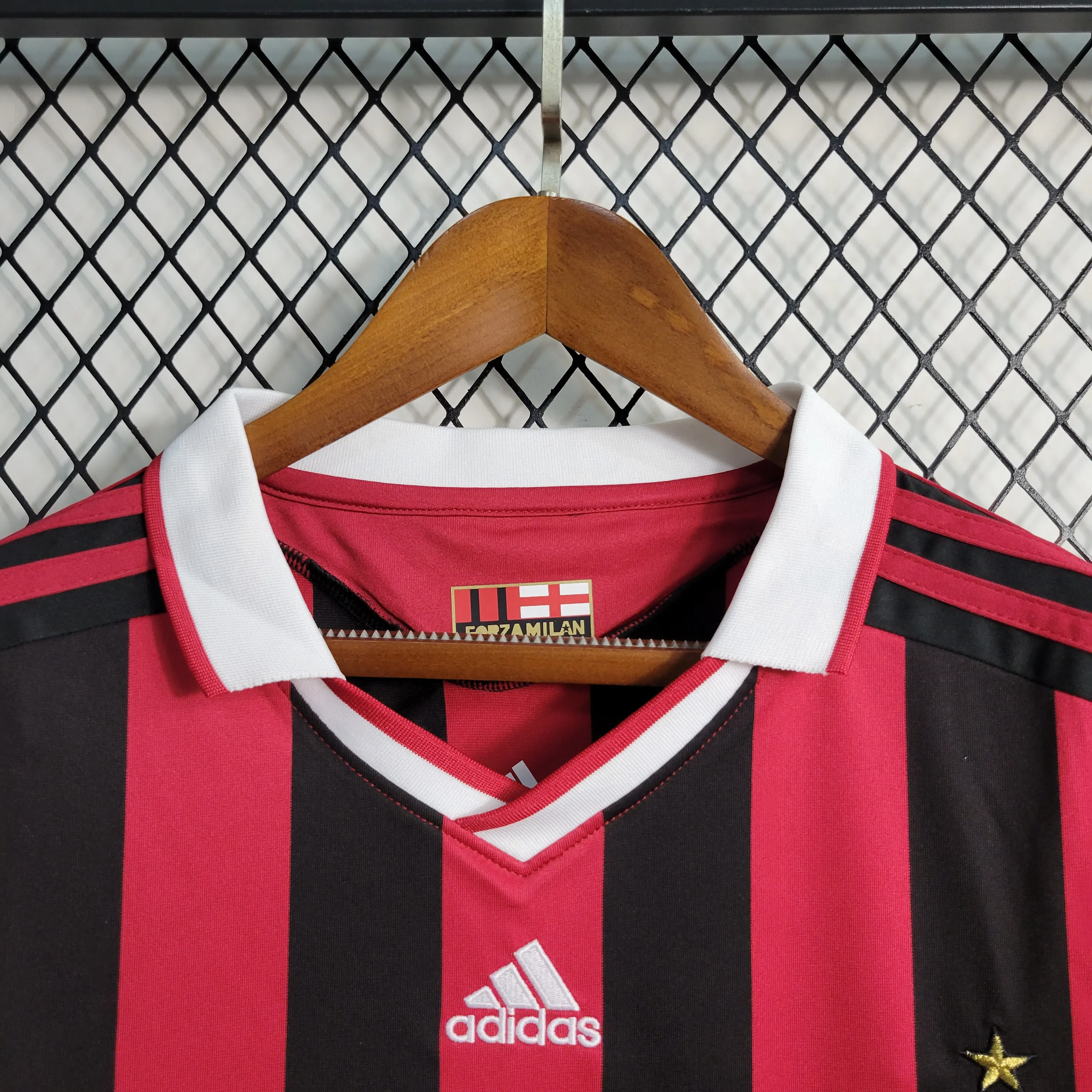 Retro 2009-2010 AC Milan Home Football Shirt Thai Quality