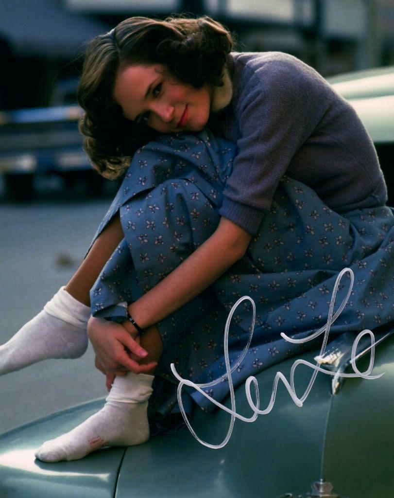 Lea Thompson signed 8x10 Photo Poster painting autographed Picture Pic and COA