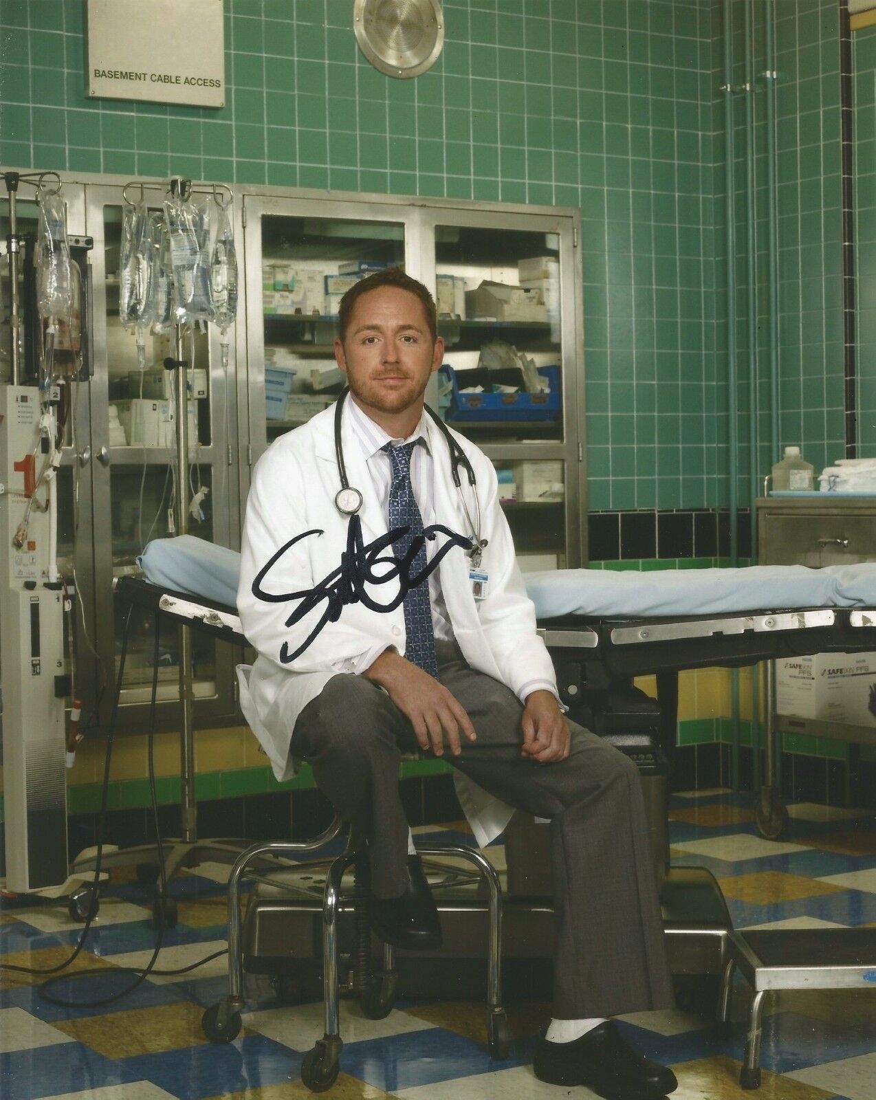 Scott Grimes Signed ER 10x8 Photo Poster painting AFTAL