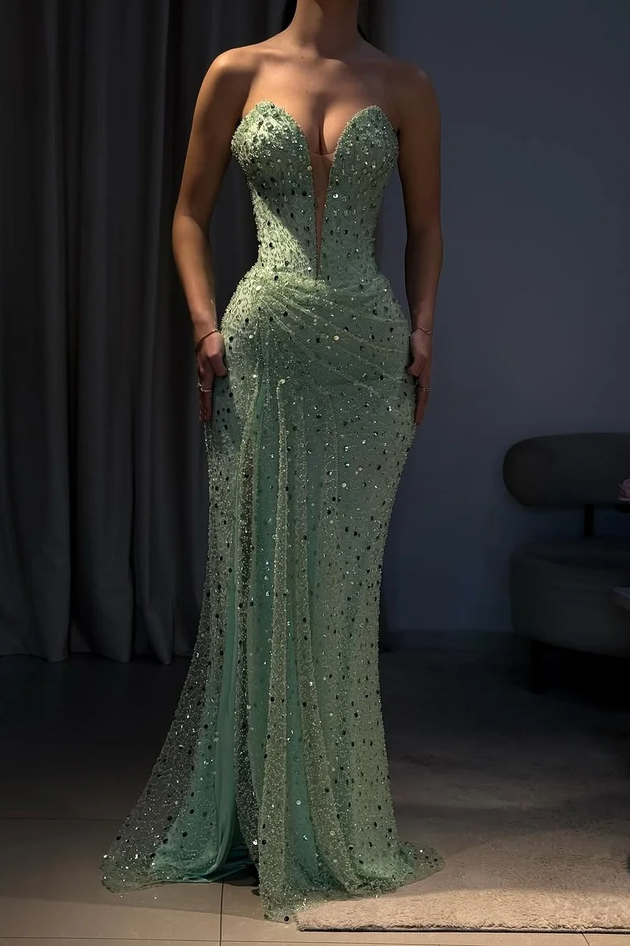 Daisda Sleeveless Strapless Deep V-Neck Beads Prom Dress With Pleated