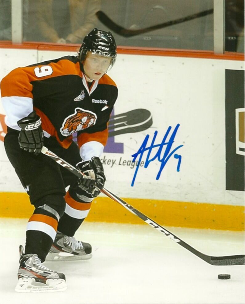 Medicine Hat Tigers Hunter Shinkaruk Autographed Signed 8x10 Photo Poster painting COA