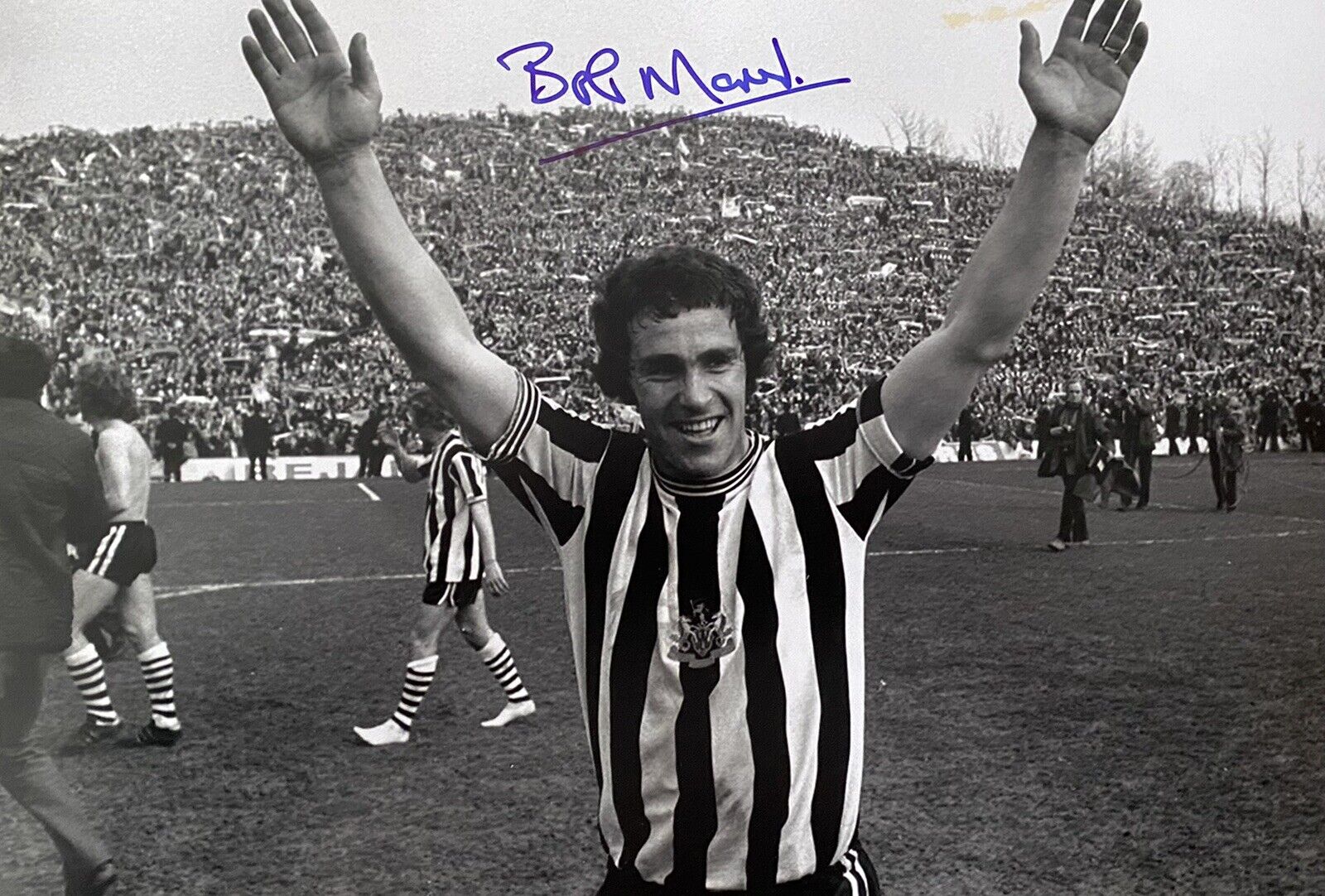 Bob Moncur Genuine Hand Signed Newcastle United 12x8 Photo Poster painting 2