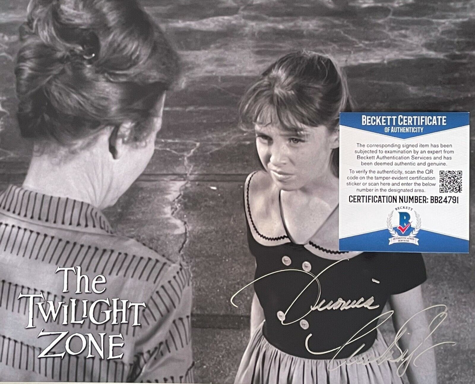 Veronica Cartwright Twilight Zone 7 original signed Photo Poster painting 8X10 w/Beckett COA