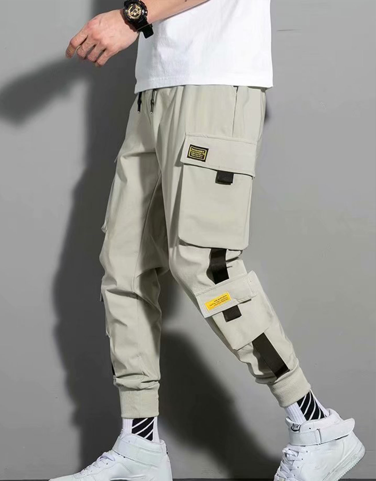 Men's Multi-Pocket Cargo Pants / TECHWEAR CLUB / Techwear