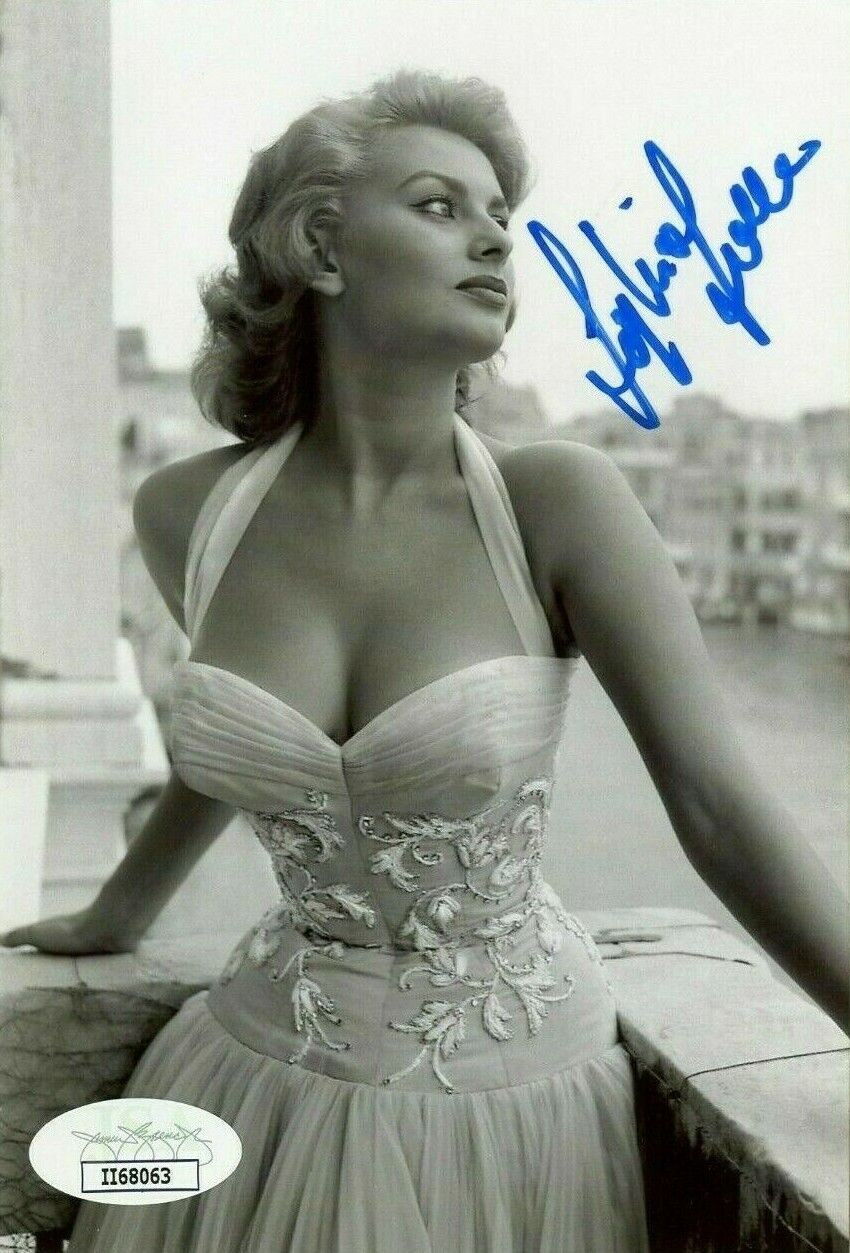 SOPHIA LOREN SIGNED 4X6 PICTURE JSA CERTIFIED AUTOGRAPH MOVIE STAR