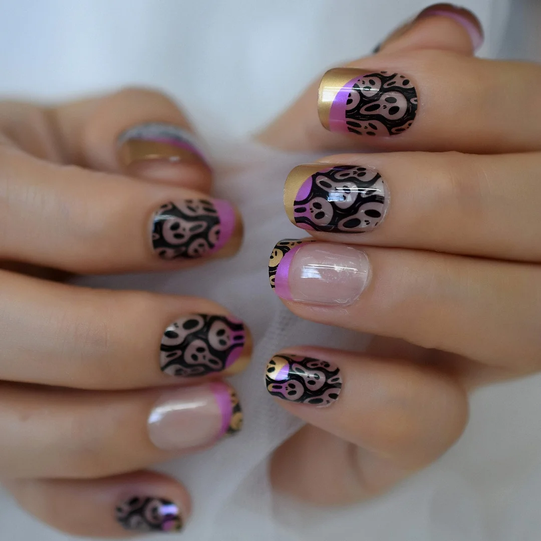 Short Fake Nails With Designs Skull Halloween Antic Artificial Nails Tips Nude Round Daily Creative Press Nail On Finger-Nail Inspo