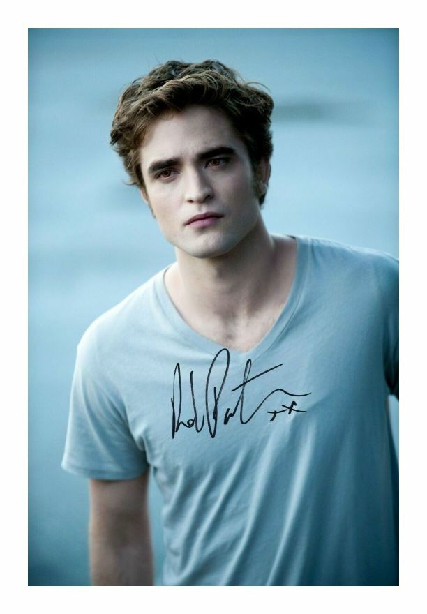 ROBERT PATTINSON AUTOGRAPH SIGNED PP Photo Poster painting POSTER