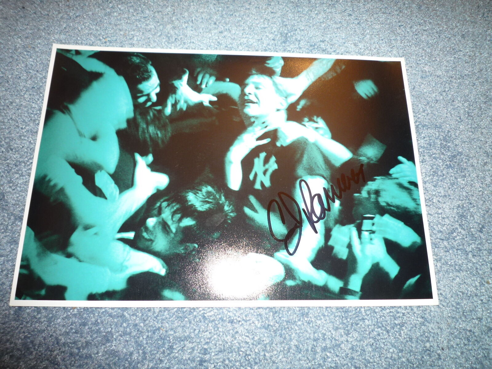 CJ RAMONE signed autograph In Person 8x12 (20x30 cm) THE RAMONES