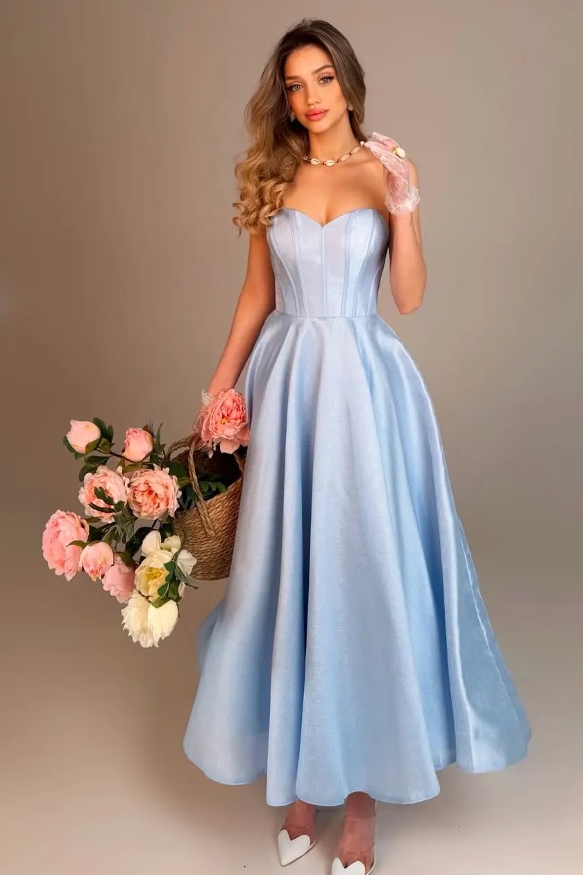 Lussooy Elegant Sky Blue Sweetheart Sleeveless A-Line Evening Dress