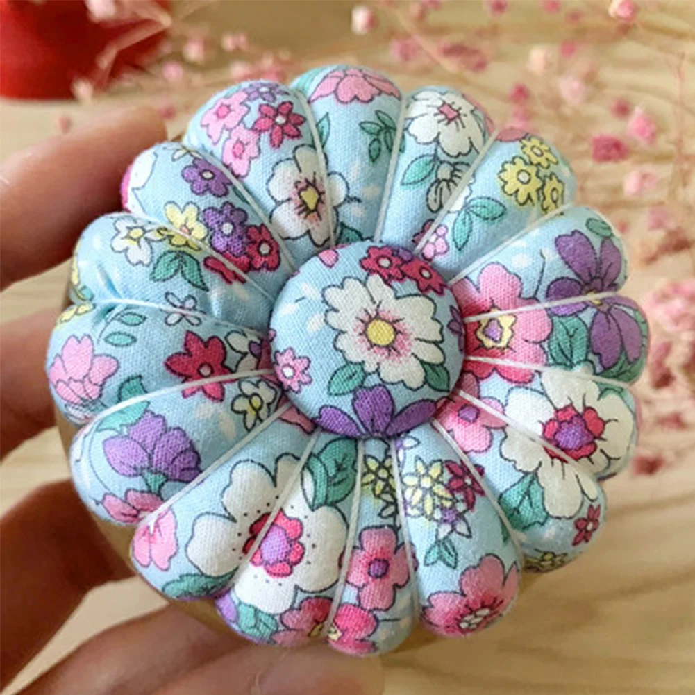 Pumpkin Shaped Magnetic Needle Pin Cushion Holder DIY Craft(Random Pattern)