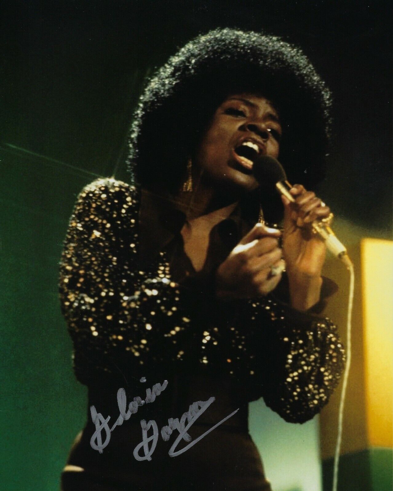 GFA I Will Survive R&B Star * GLORIA GAYNOR * Signed 8x10 Photo Poster painting PROOF G5 COA