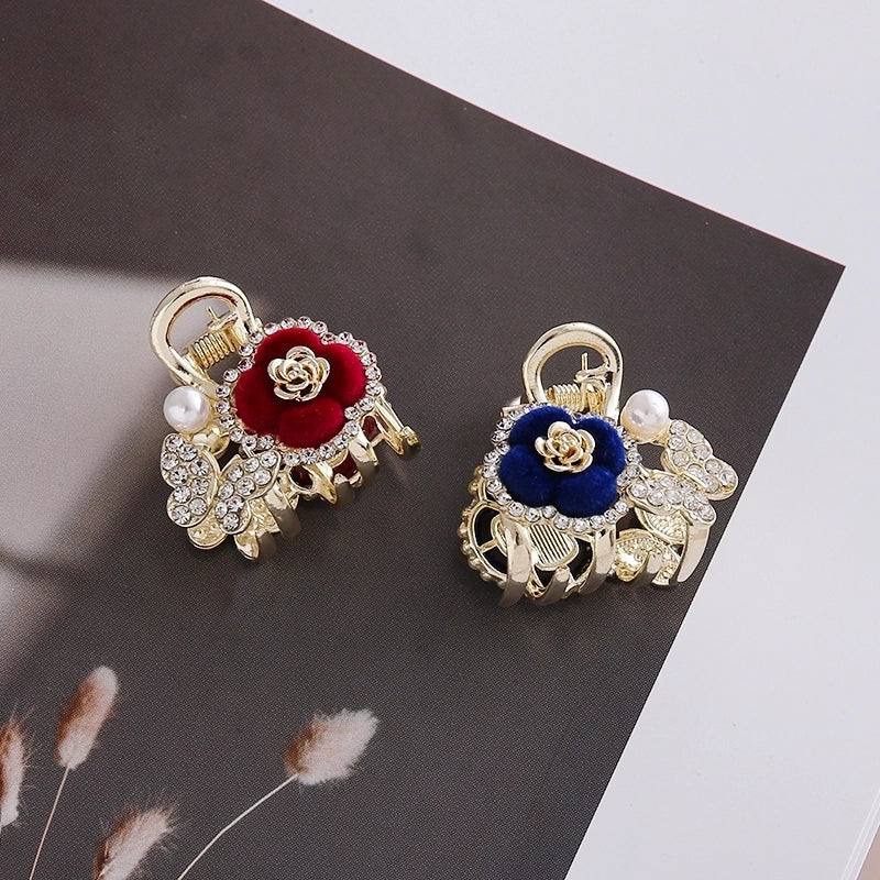 Women’s Chinoiserie Princess Classical Flower Butterfly Imitation Pearl Alloy Rhinestone Artificial Pearls Rhinestones Hair Claws