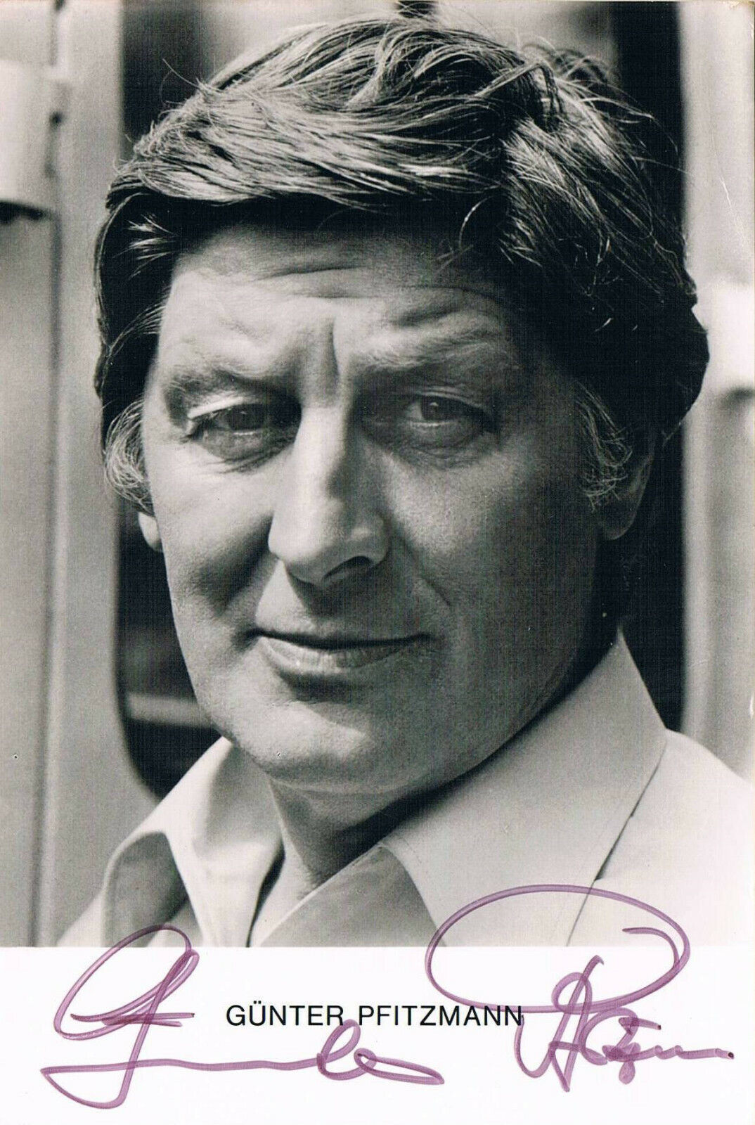 Günter Pfitzmann 1924-2003 autograph signed postcard Photo Poster painting 4x6