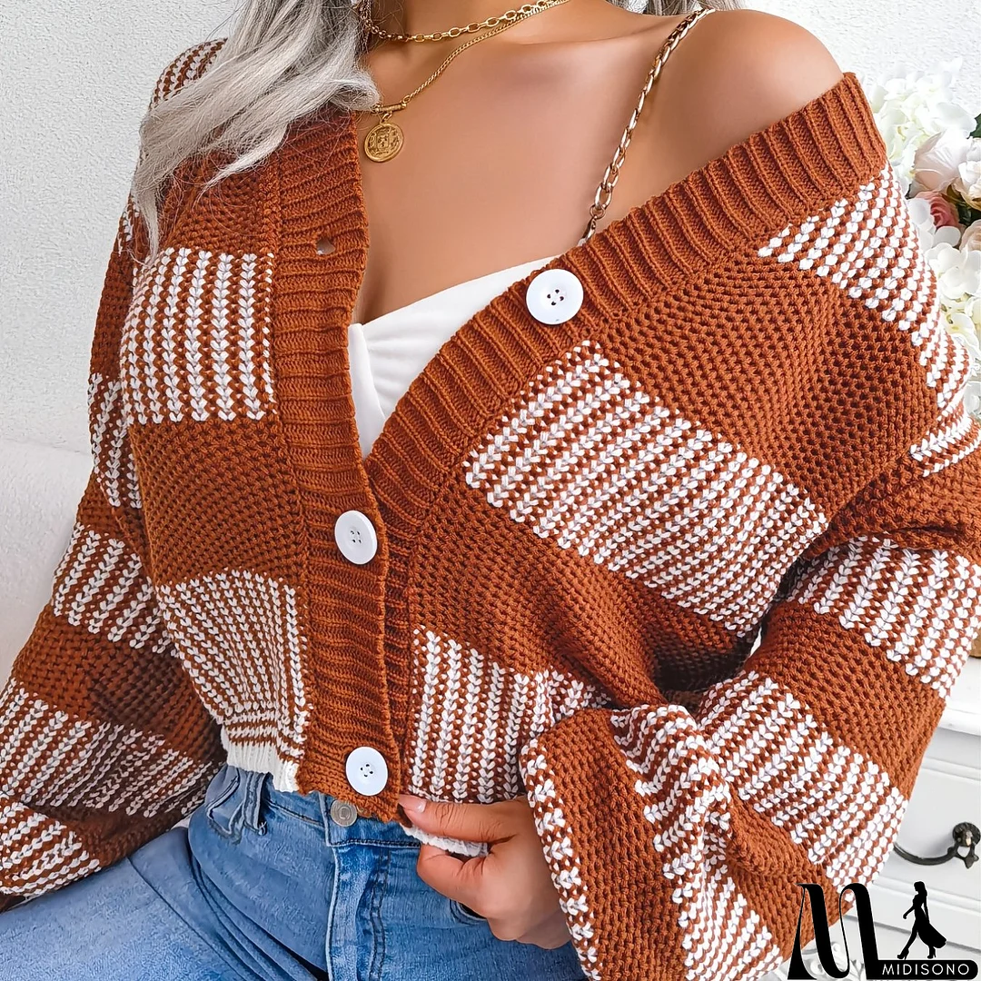 MidiSono - Tailored and Elegant Sweater