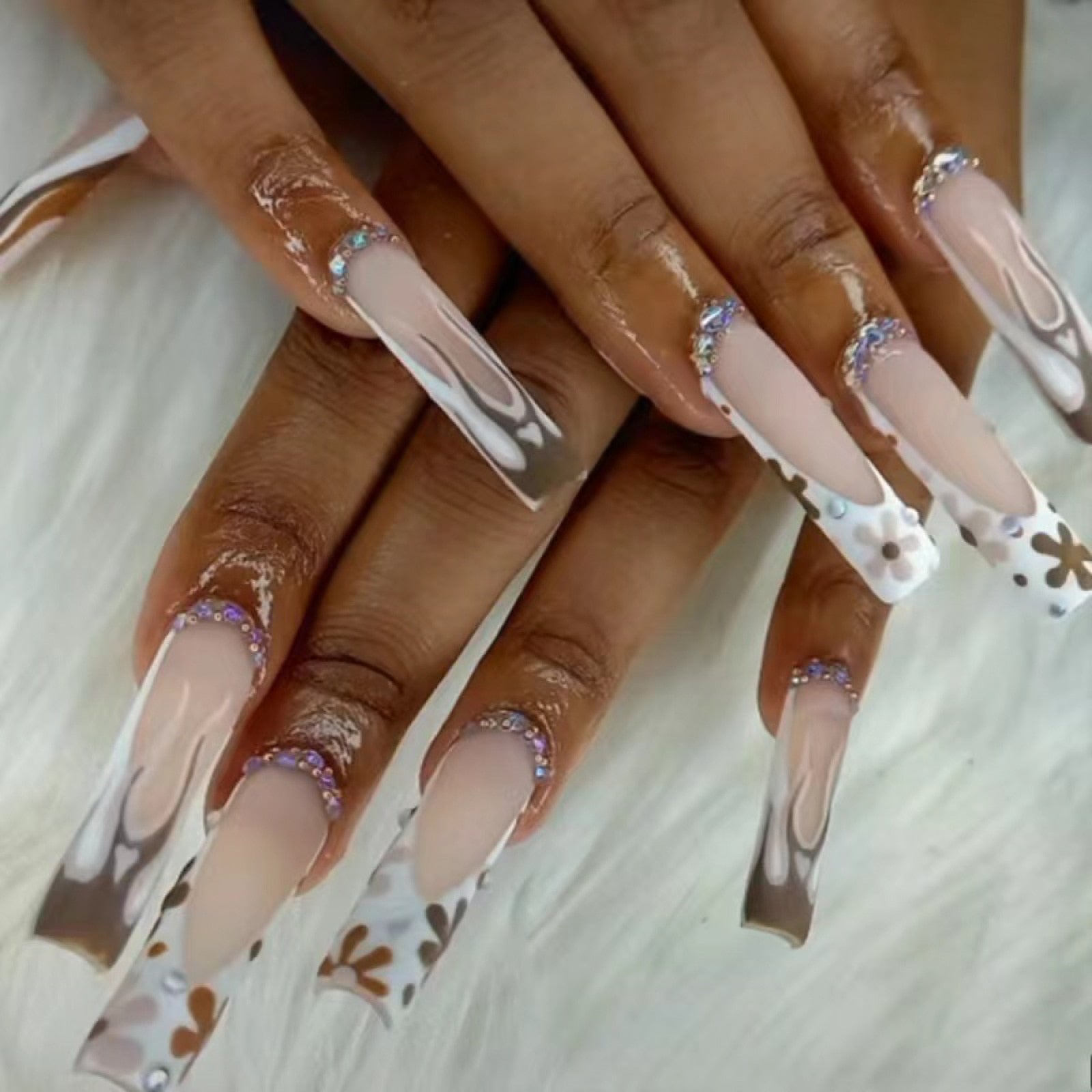 24Pcs Long Coffin False Nail Flame Flower Design Fake Nails with Rhinestone Wearable French Ballet Full Cover Press on Nails LANFUBEISI