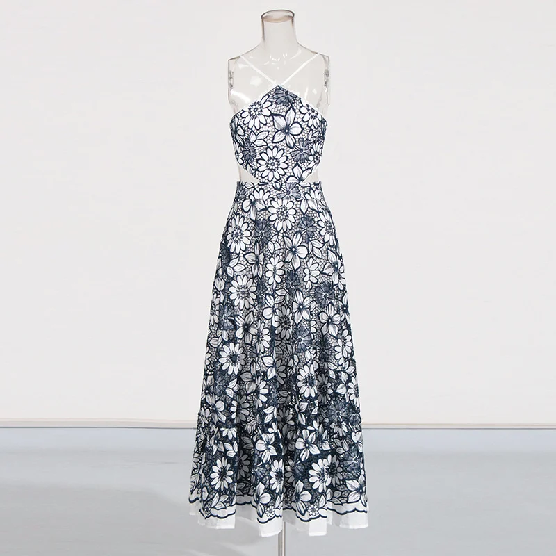 Zingj Seaside Holiday Wind Hanging Neck Dress 2025 Summer New Small Embroidery Collar Design Long Dress Woman