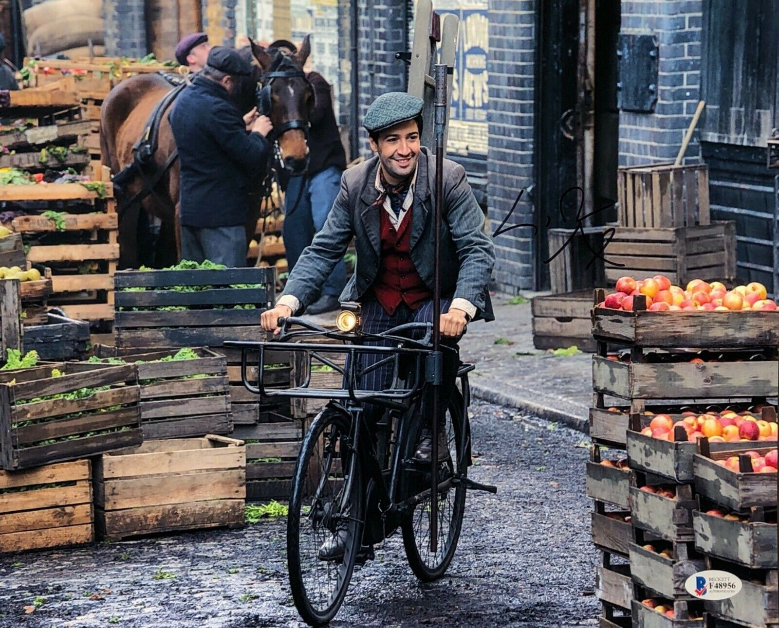 Lin-Manuel Miranda Signed 'Mary Poppins Returns' 11x14 Photo Poster painting BAS Beckett F48956