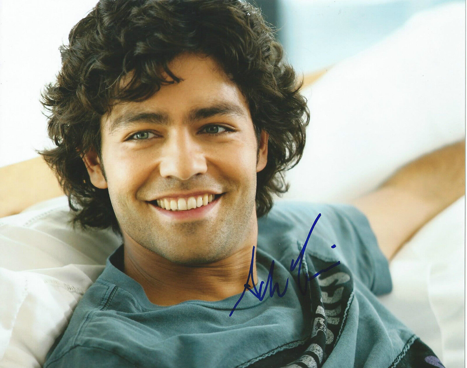 **GFA Entourage-Vincent Chase *ADRIAN GRENIER* Signed 8x10 Photo Poster painting MH1 COA**