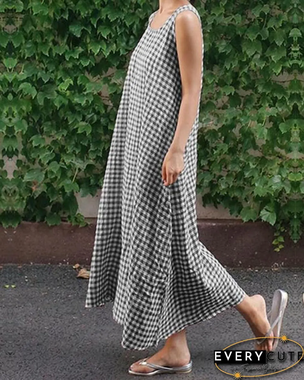Women Casual Sleeveless Plaid Side Pocket Loose Maxi Dress