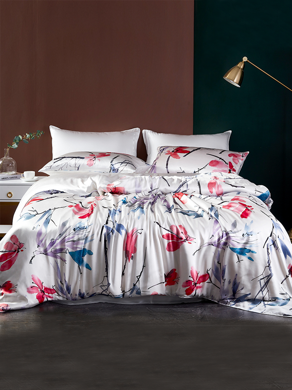 19 MOMME Parure de lit en soie imprimé floral rouge et bleu  (Ensemble 4 pièces) 1