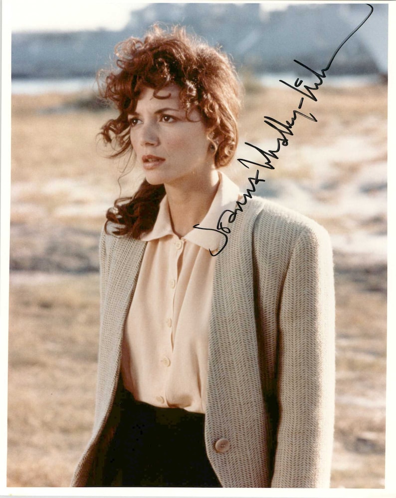 Joanne Whalley-Kilmer Signed Autographed Willow