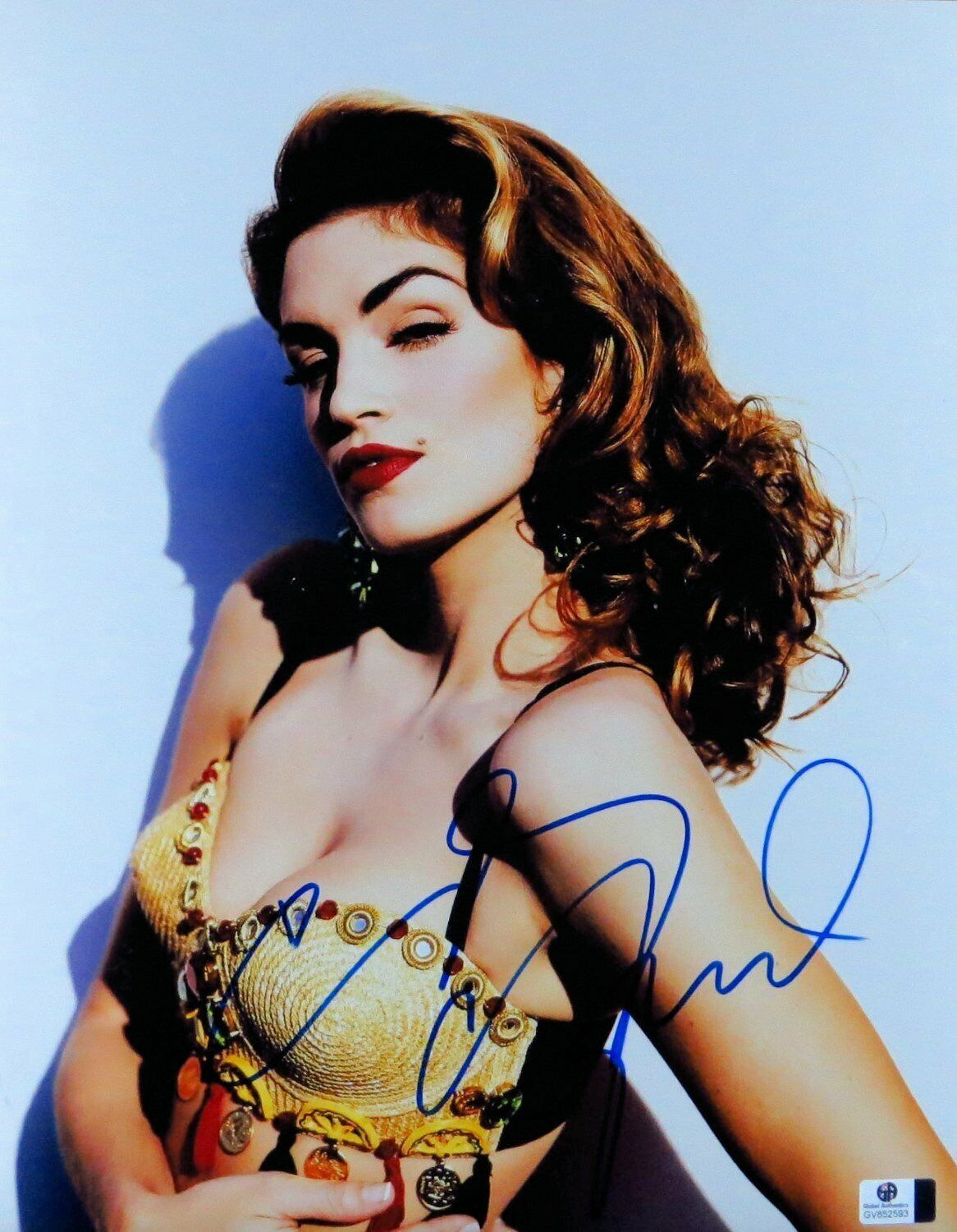 Cindy Crawford Autographed 11X14 Photo Poster painting Classic Vintage Look Cleavage GV852593