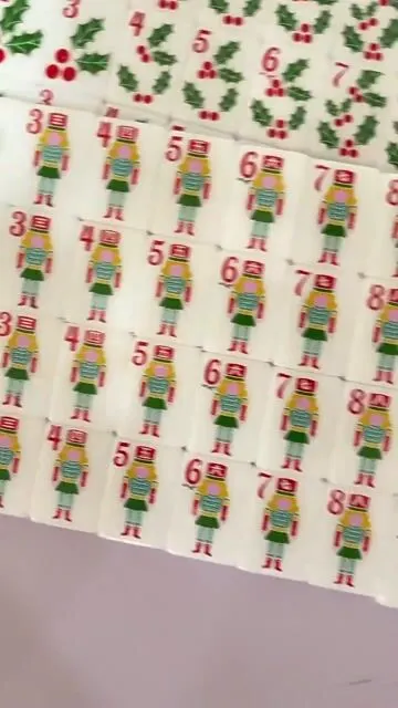 Santa & Snowman American Mahjong Set &mdash; 160 Tiles