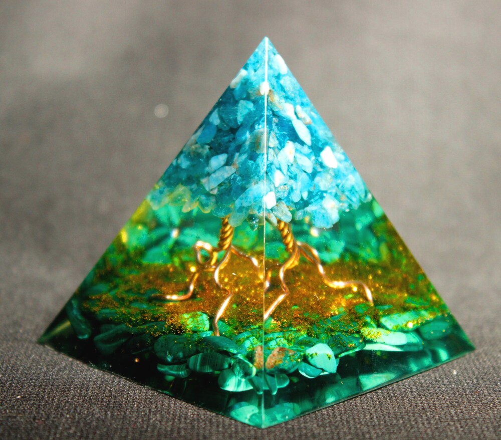 

Orgone Pyramid Chakra - Tree of Life, 501 Original