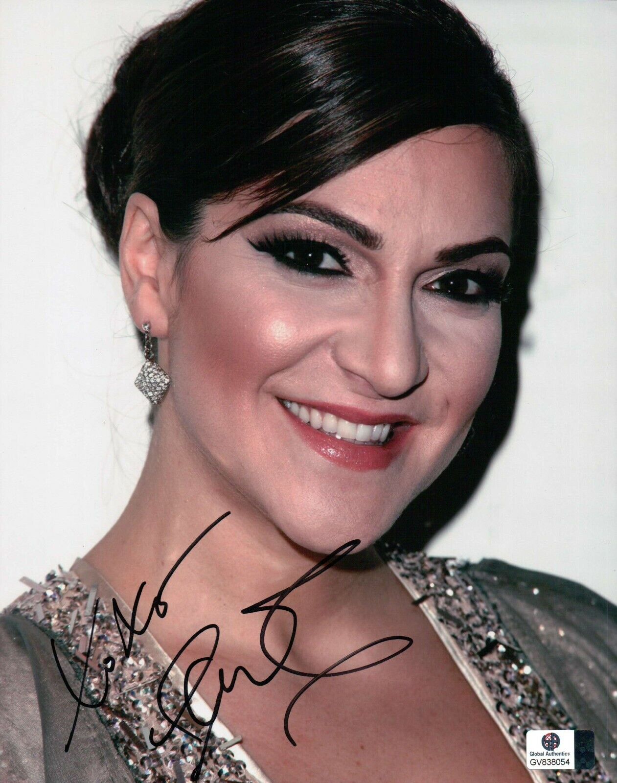 Shoshana Bean Signed Autographed 8X10 Photo Poster painting Wicked Cute Sexy Smile GV838054