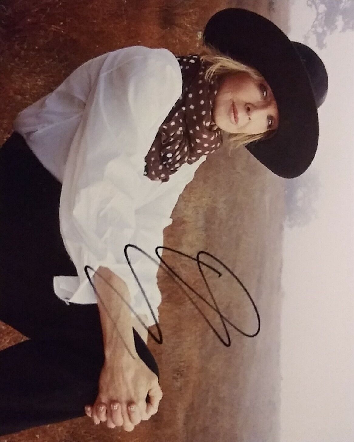 Diane Keaton signed 8x10