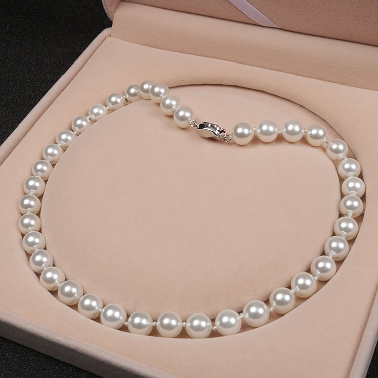 Natural shell pearl necklace