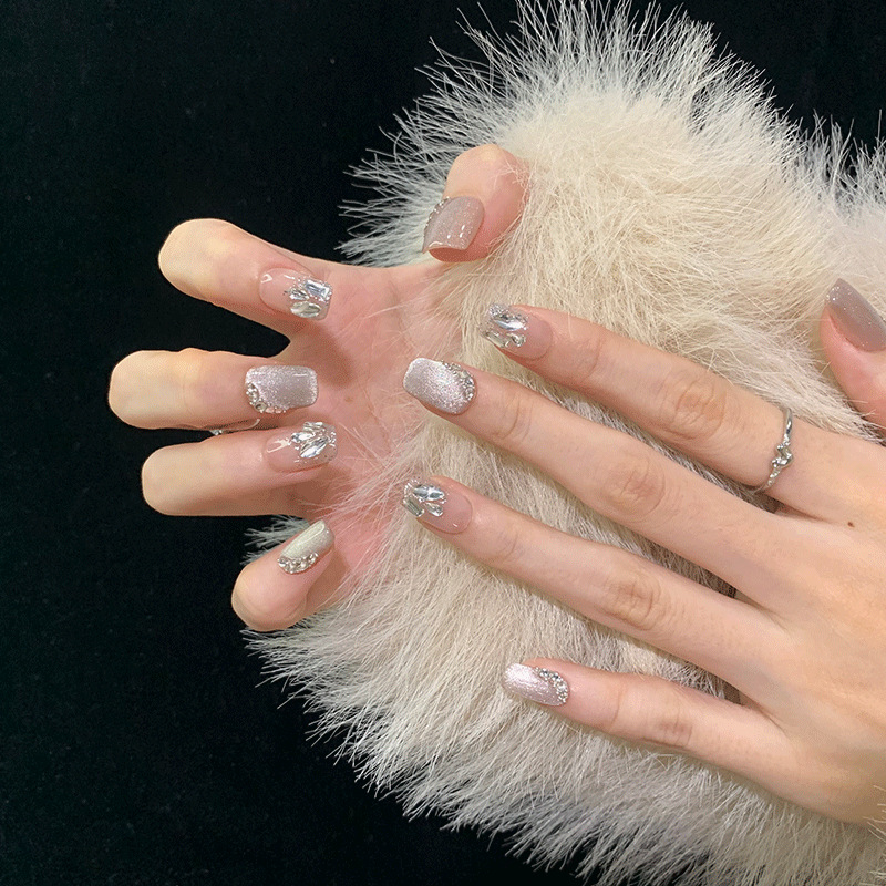 Rhinestone Cat Eye Shimmer Press-On Nails