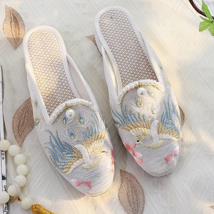 Colourp Colourp Embroidery Net Red Envelope Head Embroidered Leisure Travel Slippers Retro Embroidered National Wind Cloth Shoes