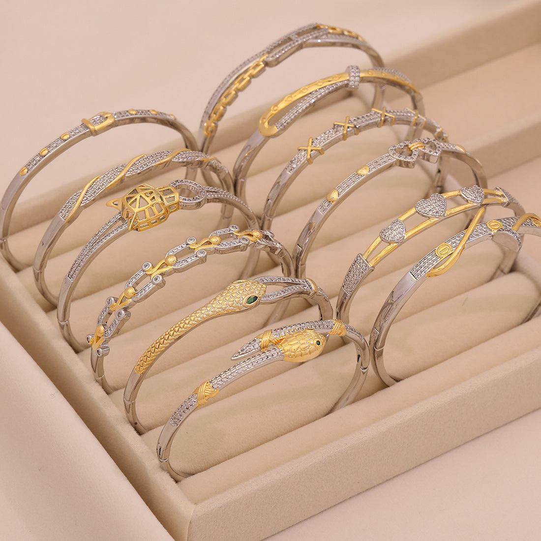 Gold Heart Bracelet Snake-Shaped Leopard Head Copper Micro-Inlaid Bracelet Exclusive For B636