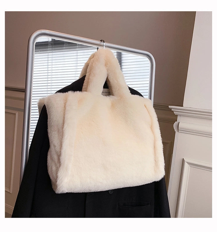 Winter New Mao Mao Bag Women’s Bag Large Capacity Women’s Shoulder Crossbody Bag Portable Tote Plush Bag
