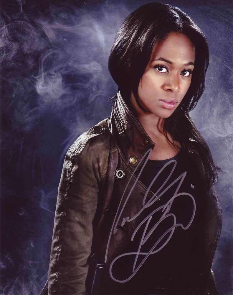 Nicole Beharie In-person AUTHENTIC Autographed Photo Poster painting SHA #41166