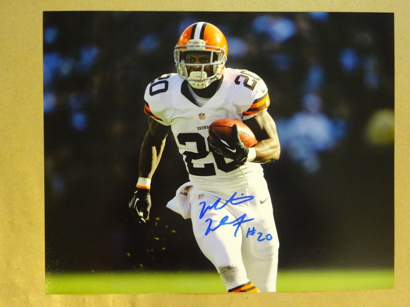 Autographed MONTARIO HARDESTY Signed 8x10 Photo Poster paintinggraph Cleveland Browns