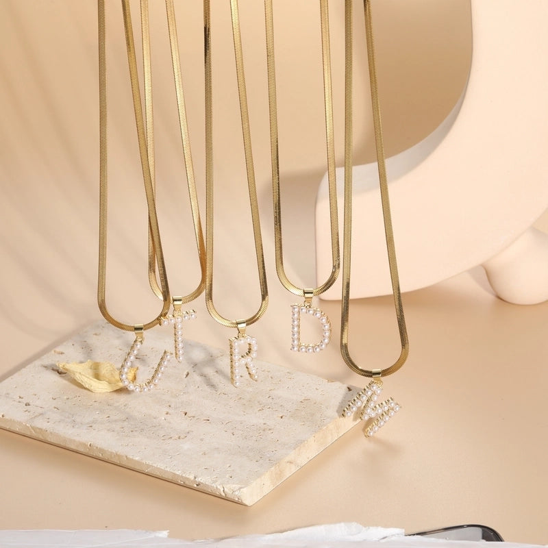 Elegant Luxurious Classic Style Letter Copper 14k Gold Plated Artificial Pearls Pendant Necklace In Bulk